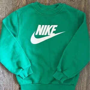 Nike youth S green sweatshirt